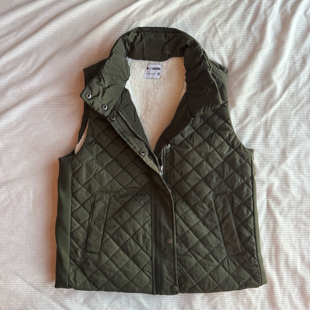 Cisono Women's Quilted Fleece Lined Winter Vest Olive Green Size M